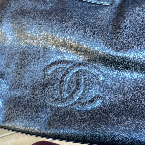 CHANEL CAVIAR SUPERMODEL. EXCELLENT USED CONDITION. - Picture 3 of 9
